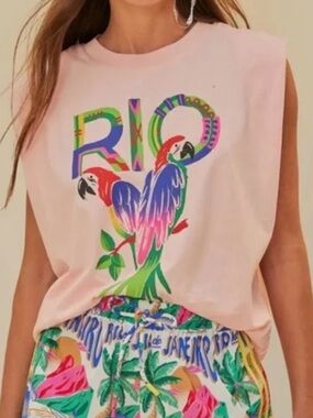 FARM Rio Pink Graphic Parrot Muscle Tee